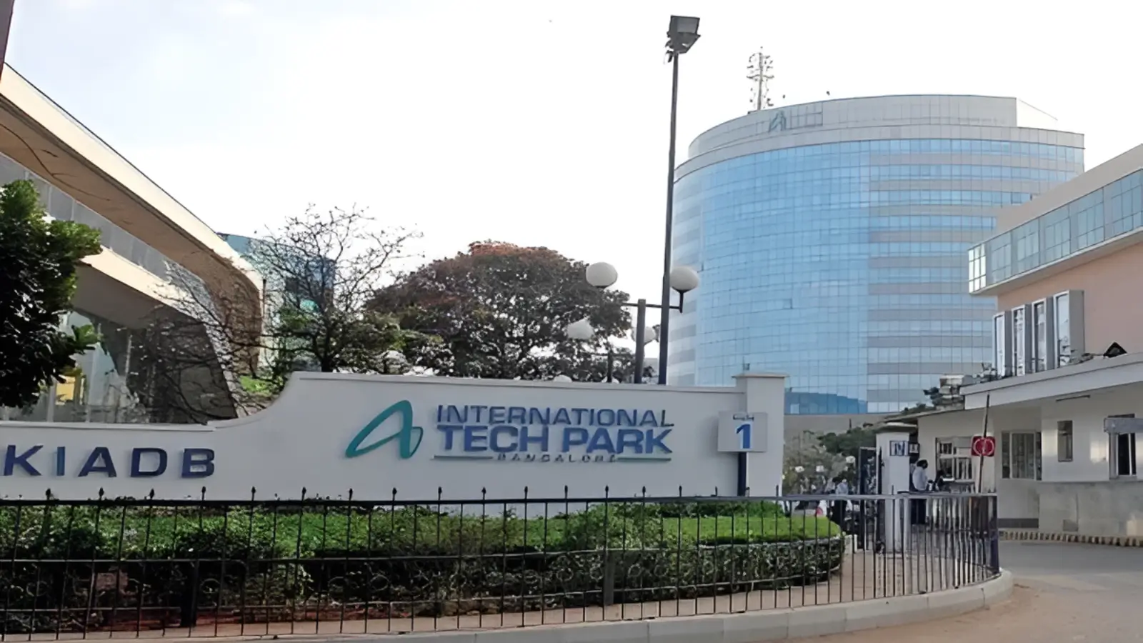 KIADB Aerospace SEZ and Defence Corridor — How These Mega Projects Impact Sadahalli Real Estate